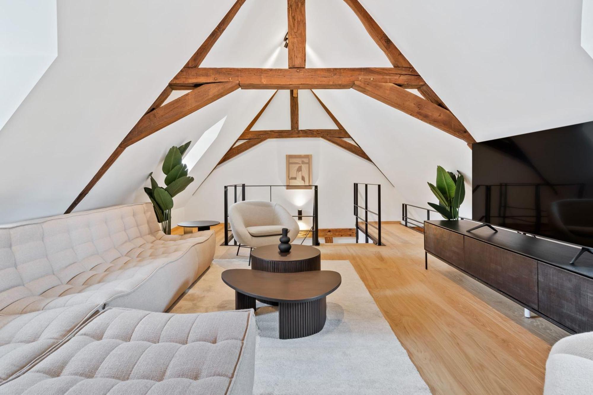 Elegant Clausen Apartment With King Bed & Wifi Luxembourg Exterior photo